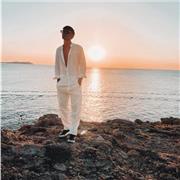 Studente universitario del terzo anno di Chimica e Tecnologie Farmaceutiche disponibile per l’aiuto compiti in qualunque materia per medie ed elementari